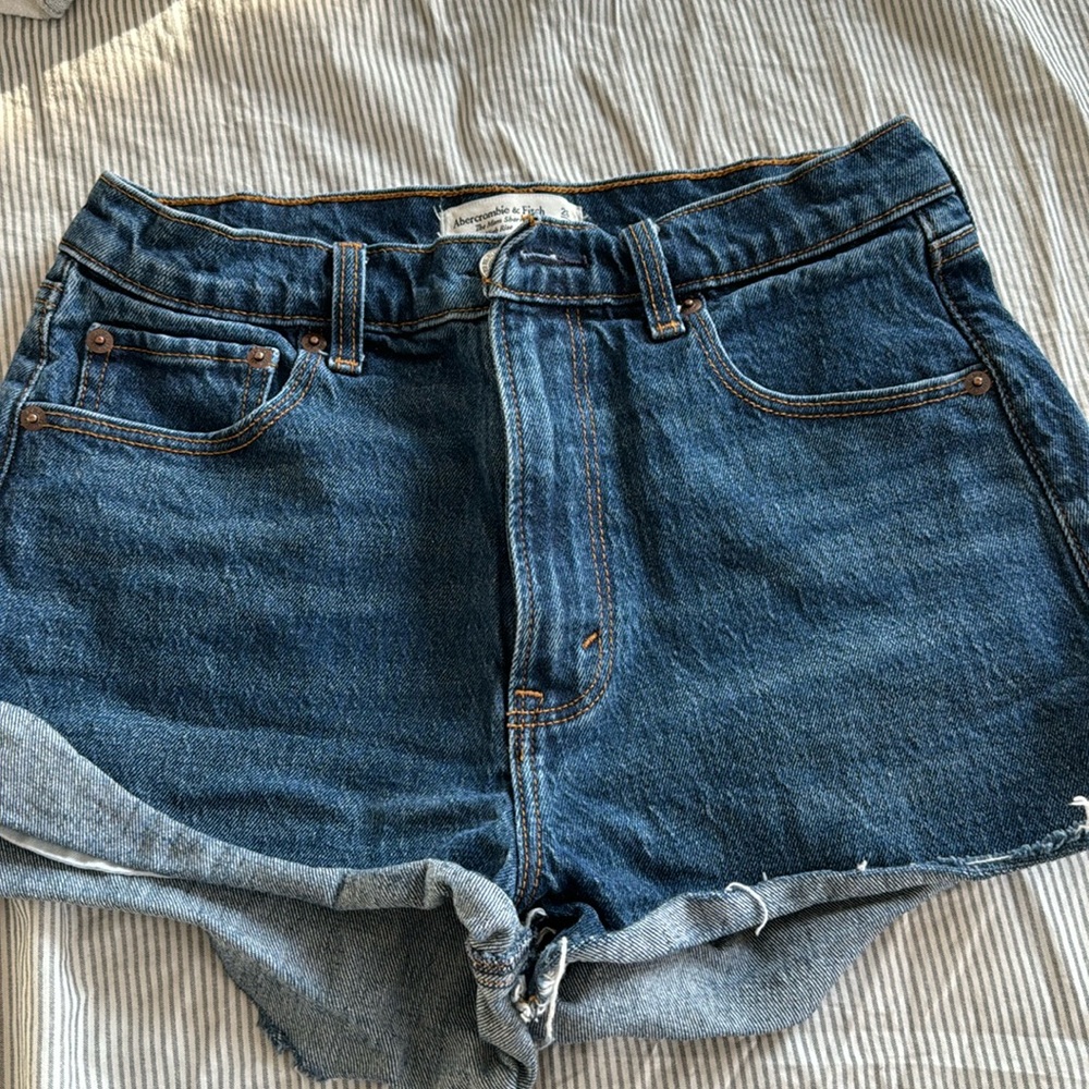 CURVE LOVE MOM SHORTS
